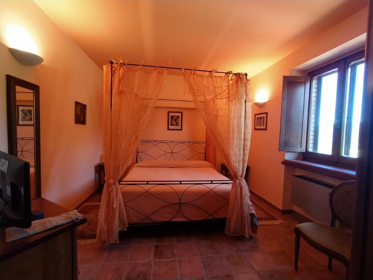 Montegabbione Il Colombaio Agriturismo מראה חיצוני תמונה