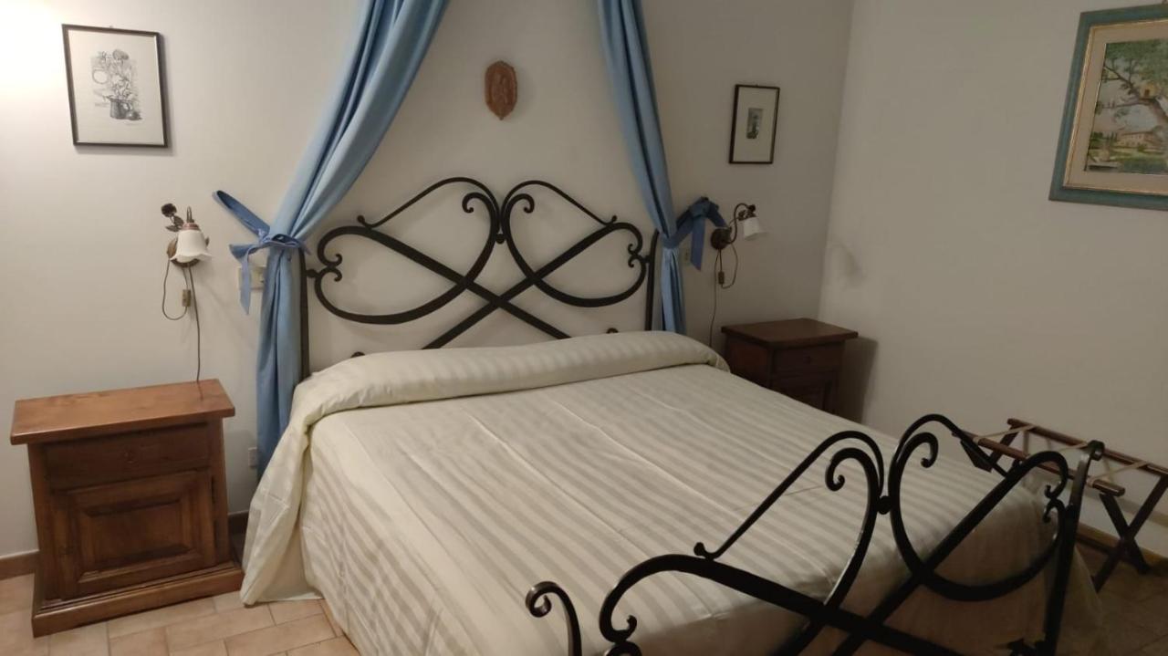 Montegabbione Il Colombaio Agriturismo מראה חיצוני תמונה