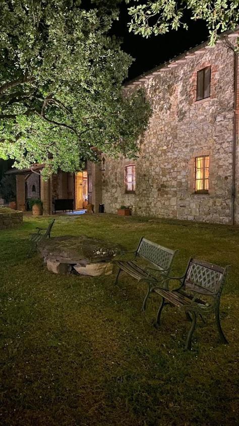 Montegabbione Il Colombaio Agriturismo מראה חיצוני תמונה