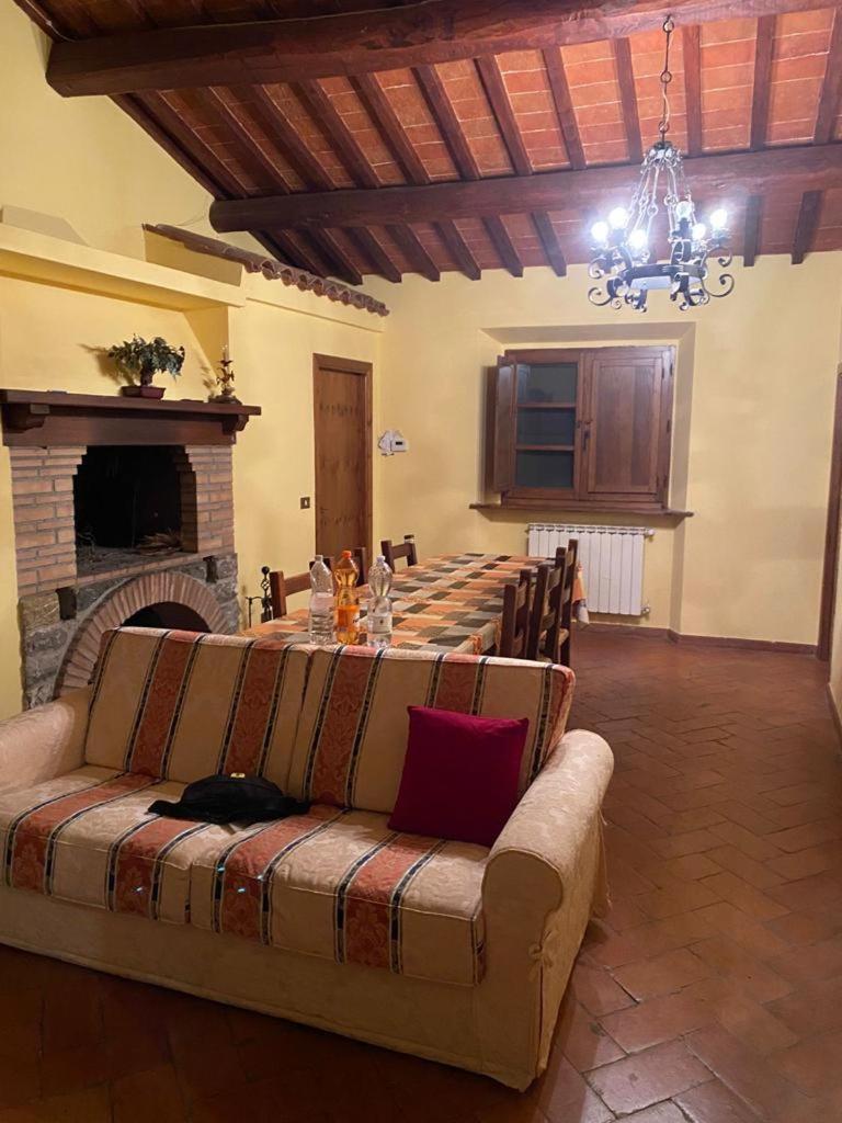 Montegabbione Il Colombaio Agriturismo מראה חיצוני תמונה
