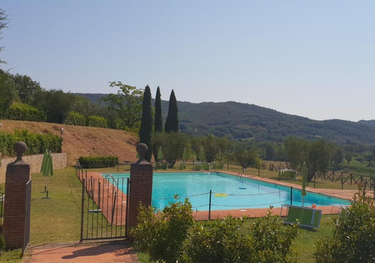 Montegabbione Il Colombaio Agriturismo מראה חיצוני תמונה