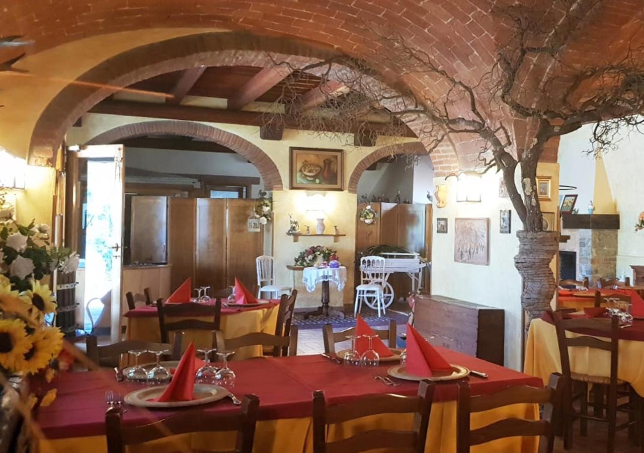 Montegabbione Il Colombaio Agriturismo מראה חיצוני תמונה